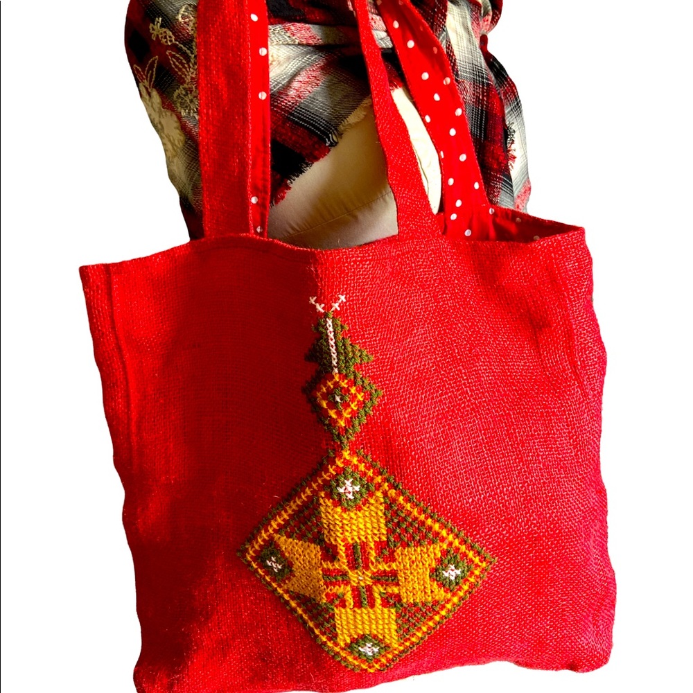 Red Jute Bag. - Picture 1 of 3